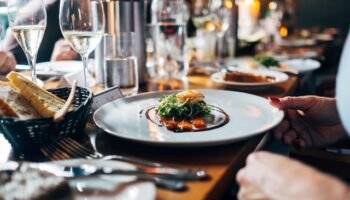 Melhores restaurantes Gramado 2023: Confira os restaurantes imperdíveis Gramado